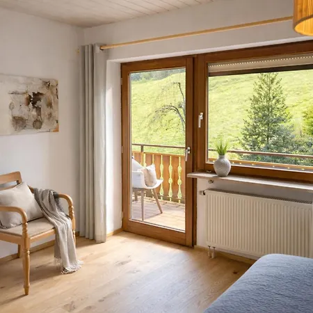 Kirchberg | Traumlage & Blick Im Wald | Sauna